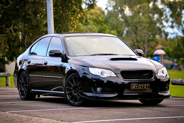 subaru-legacy-gt-black.jpg